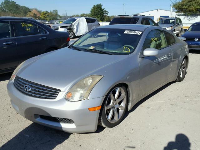 JNKCV54EX4M808399 - 2004 INFINITI G35 SILVER photo 2