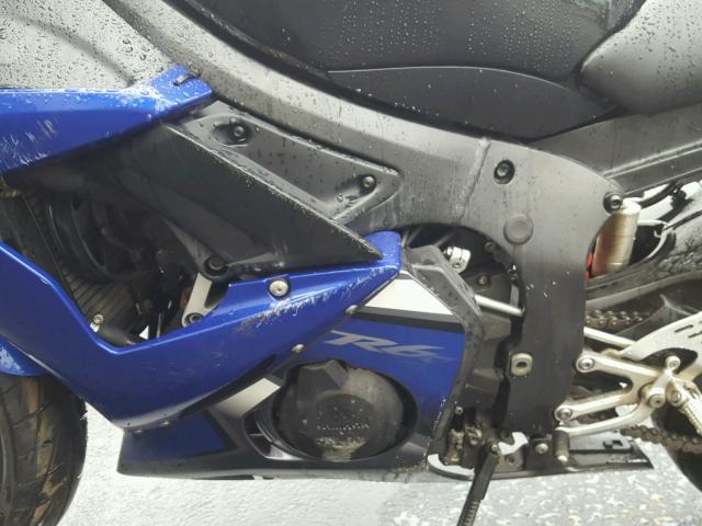 JYARJ06E53A000187 - 2003 YAMAHA YZFR6 L BLUE photo 7