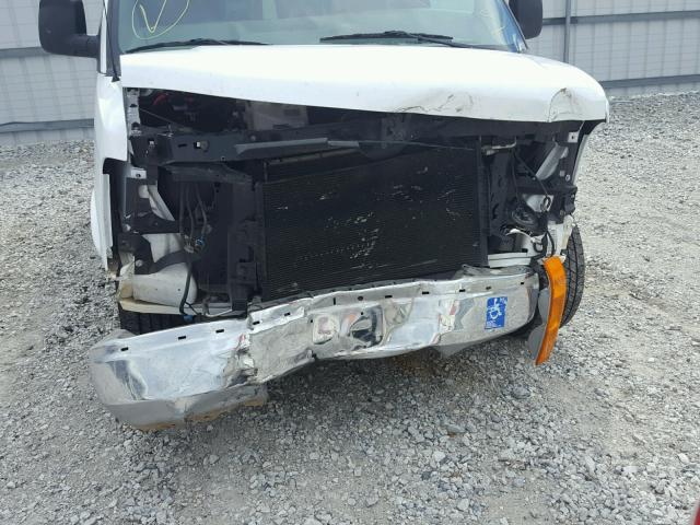 1GNSGCF48E1147921 - 2014 CHEVROLET EXPRESS G1 WHITE photo 9