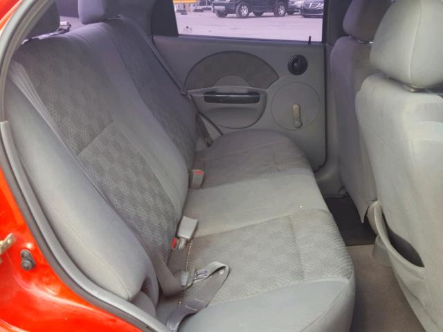 KL1TD52695B448143 - 2005 CHEVROLET AVEO BASE Қызыл фото 6