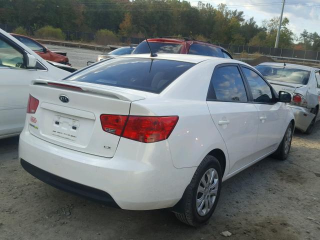 KNAFU4A24D5722390 - 2013 KIA FORTE EX WHITE photo 4