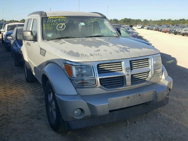 1D8GU28K38W219761 - 2008 DODGE NITRO SXT SILVER photo 1