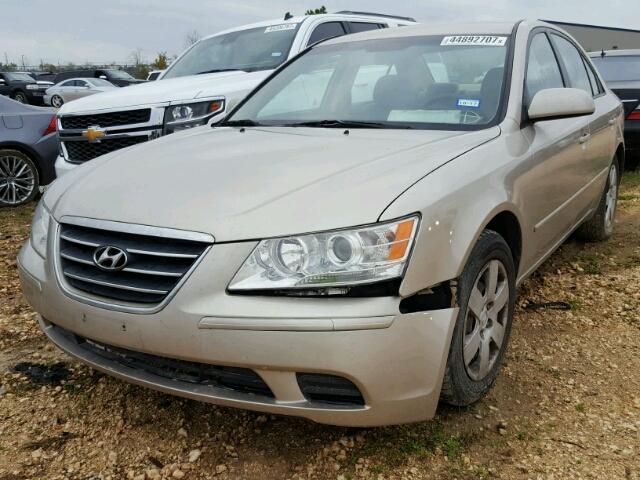 5NPET4AC6AH582932 - 2010 HYUNDAI SONATA GLS GOLD photo 2