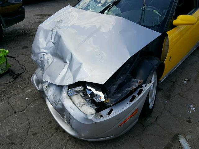 1G8ZY12711Z109736 - 2001 SATURN SC2 TWO TONE photo 9
