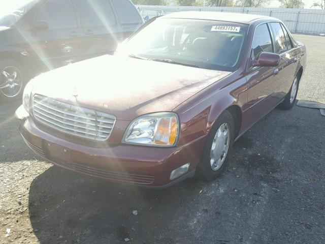 1G6KD54Y1YU252633 - 2000 CADILLAC DEVILLE RED photo 2