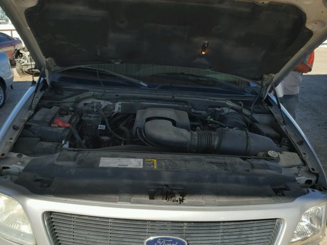 2FTRX18L53CA82747 - 2003 FORD F150 SILVER photo 7