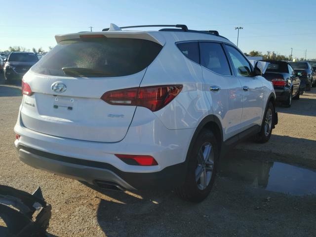 5NMZU3LB7HH025306 - 2017 HYUNDAI SANTA FE S WHITE photo 4