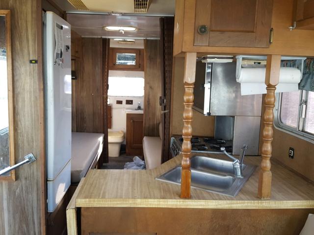 S77052219MC27S3 - 1977 BART MOTORHOME SILVER photo 6