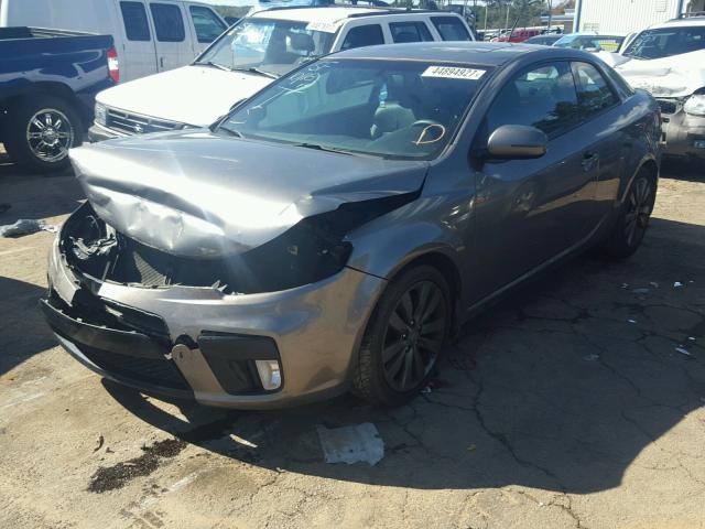 KNAFW6A39B5409721 - 2011 KIA FORTE GRAY photo 2