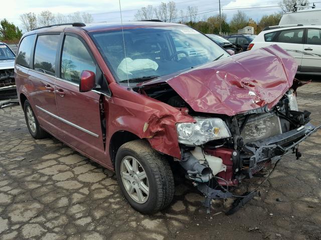 2A4RR8DX5AR448755 - 2010 CHRYSLER TOWN & COU RED photo 1