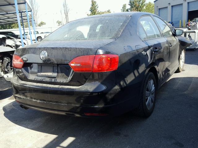 3VW2K7AJ8CM395174 - 2012 VOLKSWAGEN JETTA BASE 黑色 照片 4