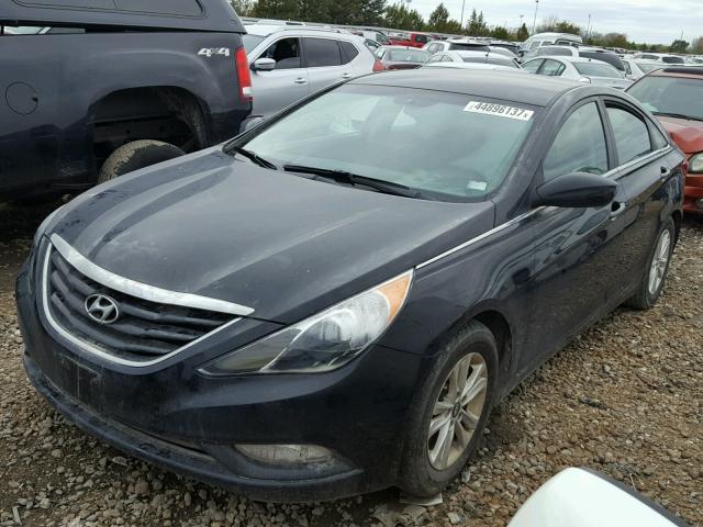 5NPEB4AC0DH736364 - 2013 HYUNDAI SONATA GLS BLACK photo 2