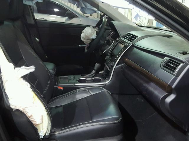 4T1BF1FK1HU813076 - 2017 TOYOTA CAMRY LE 黑色 照片 5