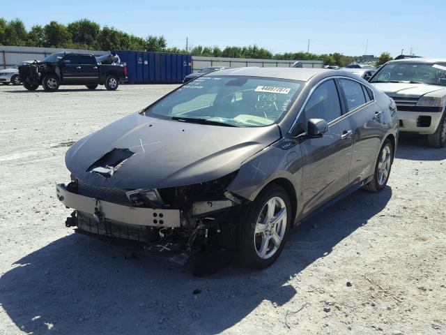 1G1RA6S58HU138639 - 2017 CHEVROLET VOLT LT BEIGE photo 2