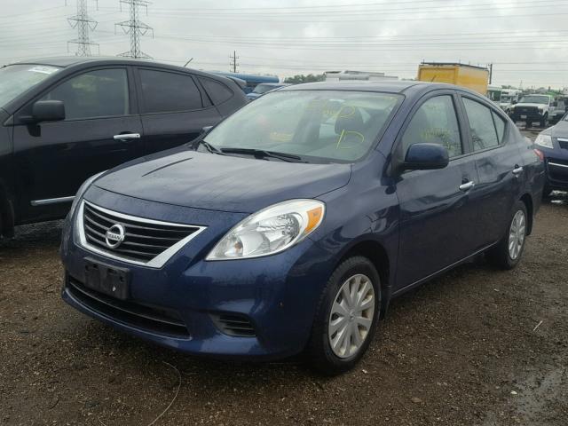 3N1CN7AP0CL930722 - 2012 NISSAN VERSA S BLUE photo 2