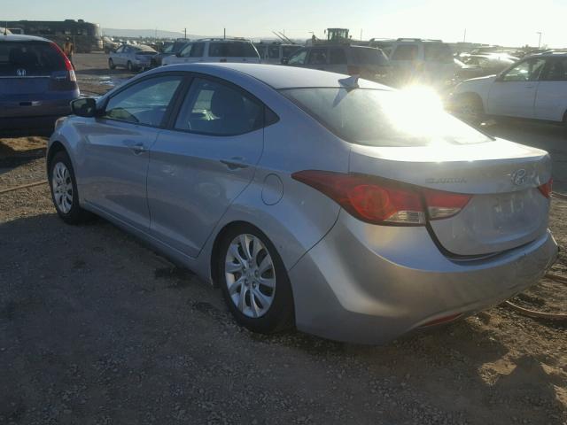 5NPDH4AE7BH036799 - 2011 HYUNDAI ELANTRA GL SILVER photo 3