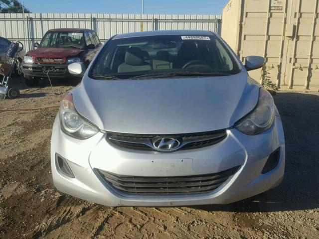 5NPDH4AE7BH036799 - 2011 HYUNDAI ELANTRA GL SILVER photo 9