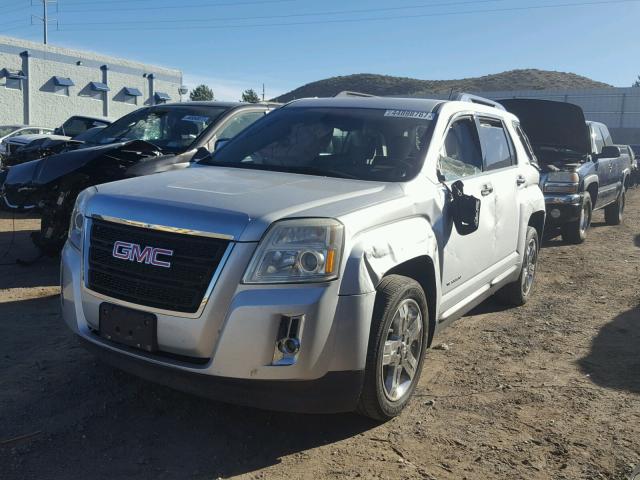 2GKALWEK3C6101736 - 2012 GMC TERRAIN SL SILVER photo 2