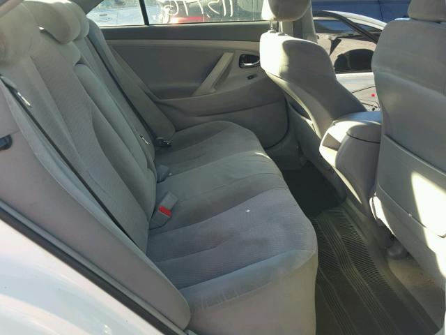 4T1BF3EK8AU557568 - 2010 TOYOTA CAMRY BASE WHITE photo 6