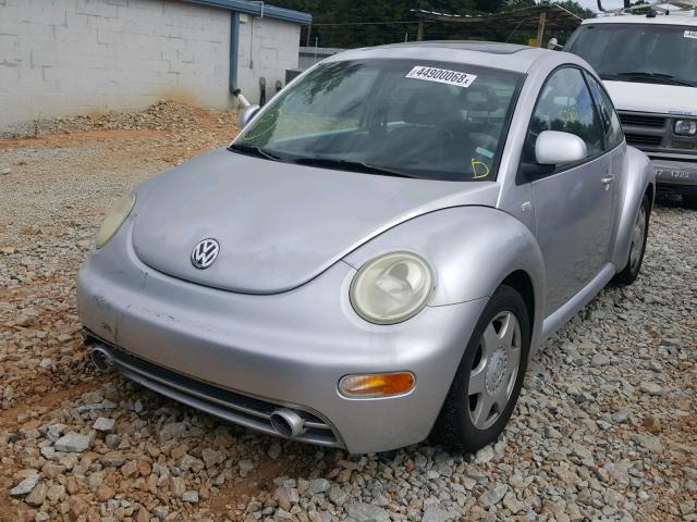 3VWCA21C2XM472221 - 1999 VOLKSWAGEN NEW BEETLE Gümüş foto 2