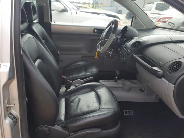 3VWCA21C2XM472221 - 1999 VOLKSWAGEN NEW BEETLE Gümüş foto 5