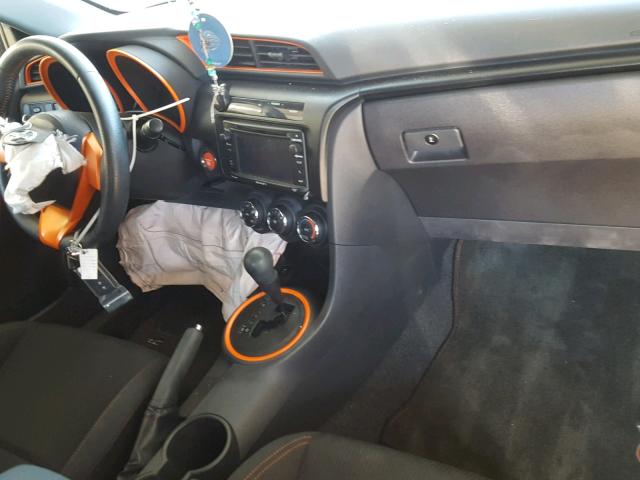 JTKJF5C76FJ006762 - 2015 TOYOTA SCION TC 双色 照片 9