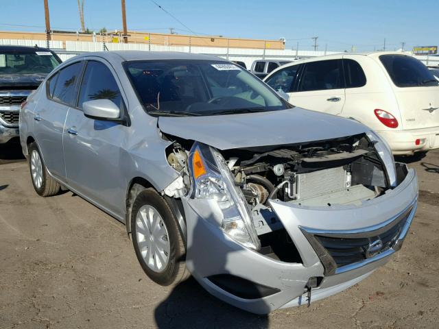 3N1CN7AP4GL900421 - 2016 NISSAN VERSA S SILVER photo 1