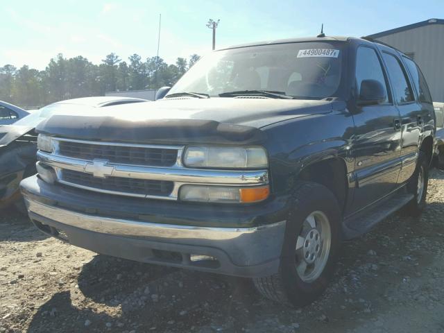 1GNEC13ZX3J300955 - 2003 CHEVROLET TAHOE GREEN photo 2