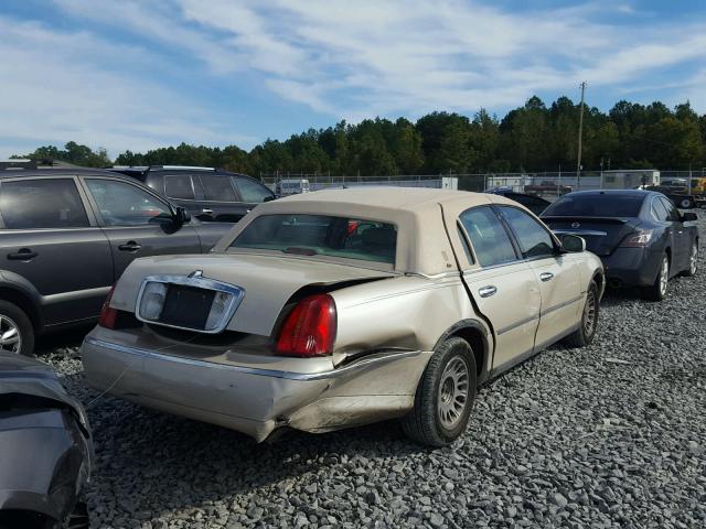 1LNHM83WXYY842634 - 2000 LINCOLN TOWN CAR CREAM photo 4