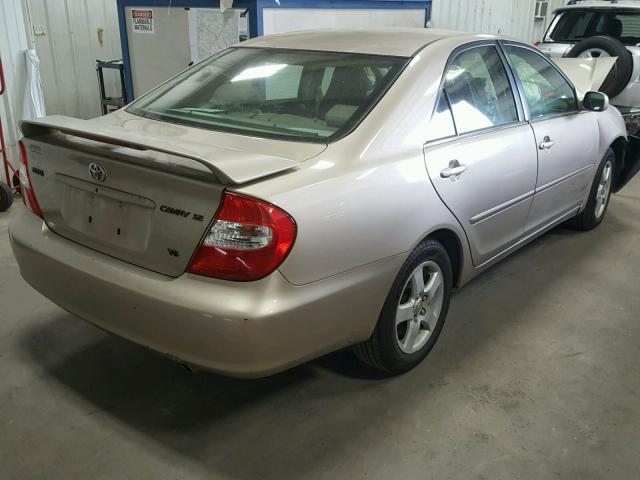 JTDBF32K220038999 - 2002 TOYOTA CAMRY LE GOLD photo 4