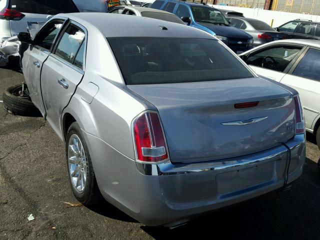 2C3CCAEG2EH382426 - 2014 CHRYSLER 300C SILVER photo 3