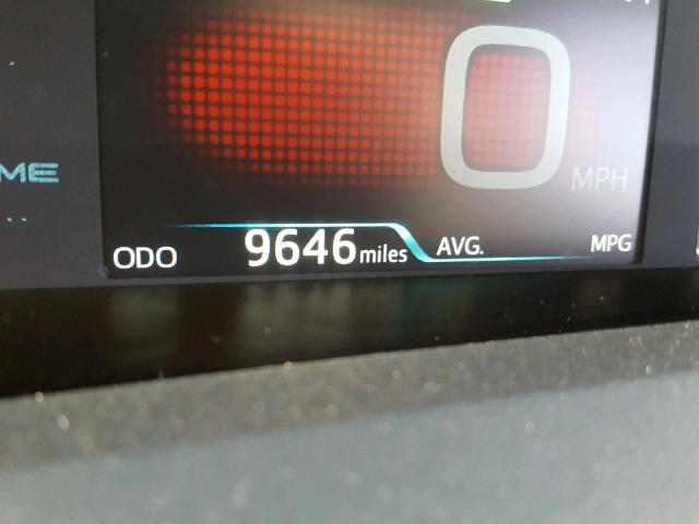 JTDKARFP2H3063559 - 2017 TOYOTA PRIUS PRIM ნაცრისფერი ფოტო 8