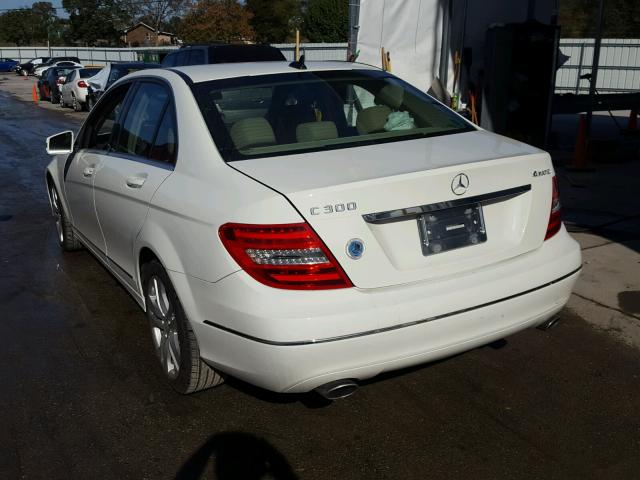 WDDGF8BB6CA674216 - 2012 MERCEDES-BENZ C WHITE photo 3