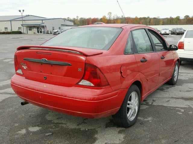 1FAFP34P33W189653 - 2003 FORD FOCUS SE RED photo 4