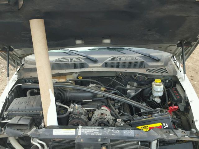 1J4GL48K94W220205 - 2004 JEEP LIBERTY SP SILVER photo 7