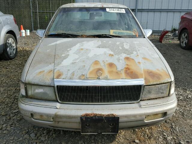 1C3AA363XRF188027 - 1994 CHRYSLER LEBARON LE SILVER photo 9