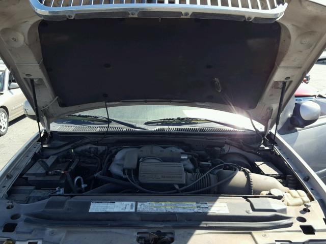 5LMFU28R81LJ16455 - 2001 LINCOLN NAVIGATOR Beżowy zdjęcie 7