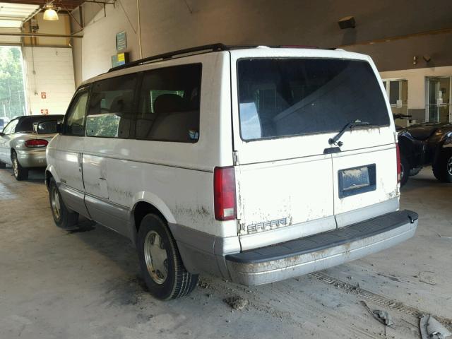 1GKDM19W7XB530732 - 2005 GMC SAFARI WHITE photo 3