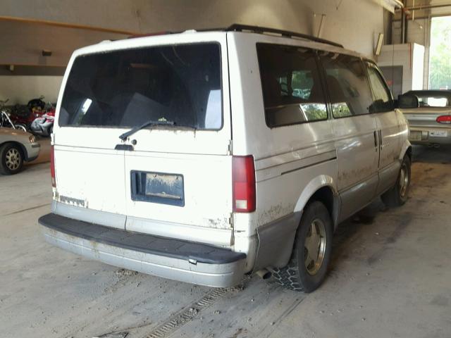 1GKDM19W7XB530732 - 2005 GMC SAFARI WHITE photo 4