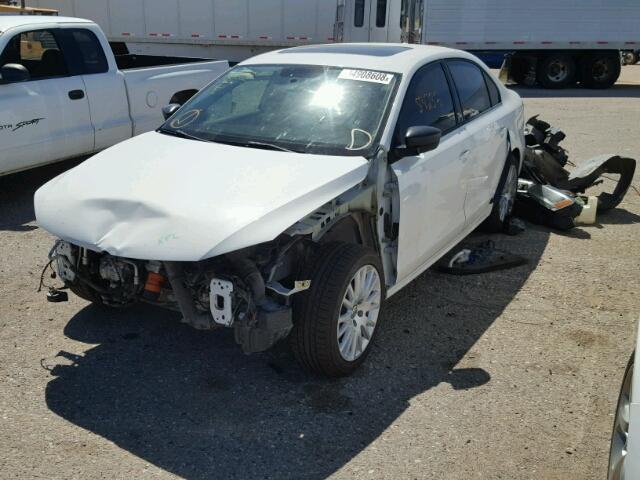 3VW1K7AJ0CM355571 - 2012 VOLKSWAGEN JETTA BASE 白色 照片 2