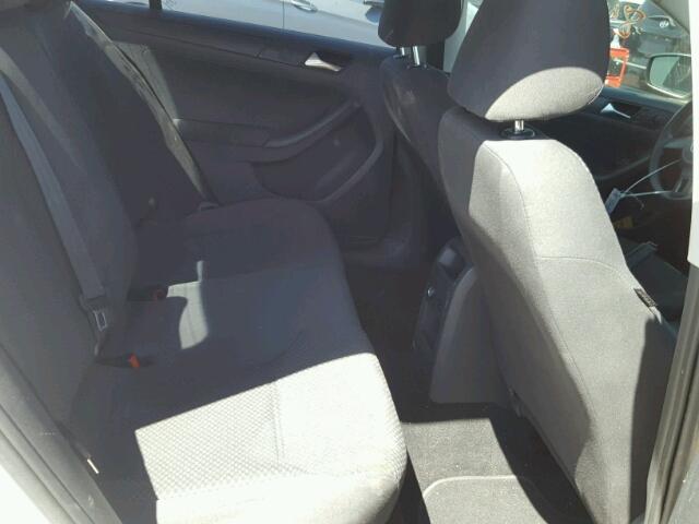 3VW1K7AJ0CM355571 - 2012 VOLKSWAGEN JETTA BASE 白色 照片 6