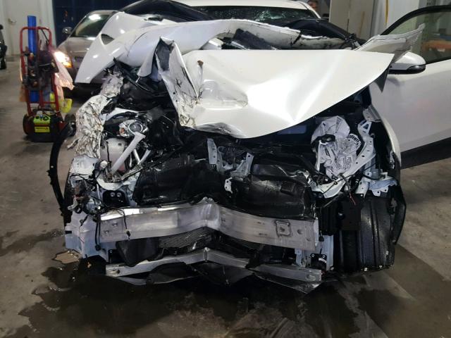 JTNKHMBX7J1005500 - 2018 TOYOTA C-HR XLE WHITE photo 7