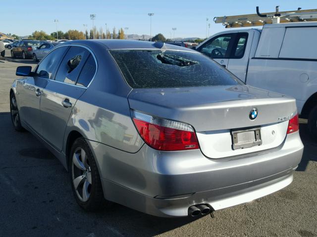 WBANE53547CW59944 - 2007 BMW 525 I GRAY photo 3