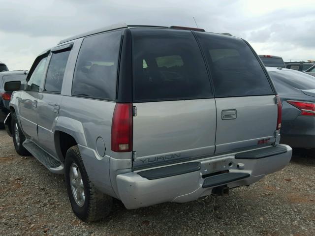 1GKEK63R1YR209689 - 2000 GMC DENALI SILVER photo 3