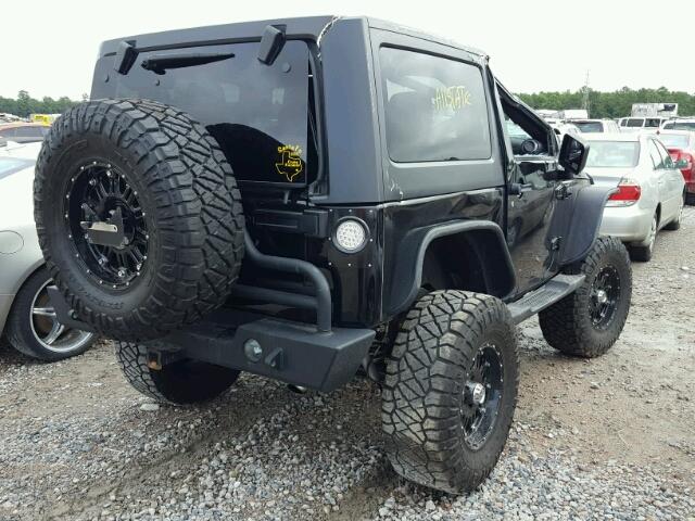 1C4AJWAG2CL239133 - 2012 JEEP WRANGLER S 黑色 照片 4