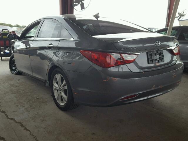 5NPEC4AC7BH241511 - 2011 HYUNDAI SONATA SE GRAY photo 3