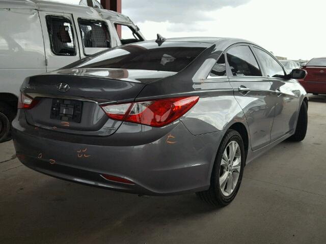 5NPEC4AC7BH241511 - 2011 HYUNDAI SONATA SE GRAY photo 4