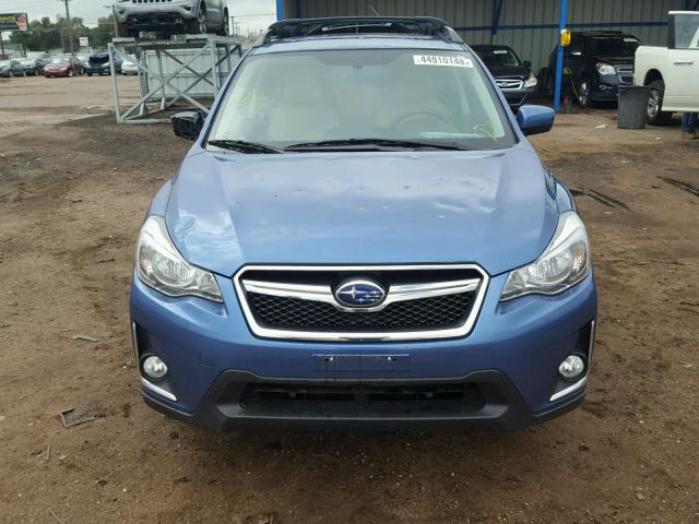 JF2GPABC7HH257887 - 2017 SUBARU CROSSTREK BLUE photo 9