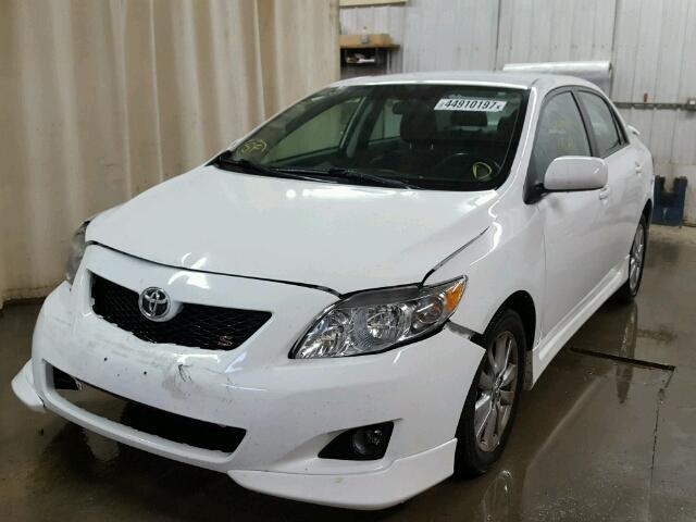 2T1BU4EE3AC382265 - 2010 TOYOTA COROLLA WHITE photo 2