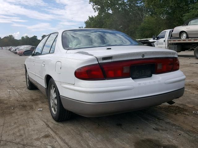 2G4WF5213W1505759 - 1998 BUICK REGAL GS WHITE photo 3